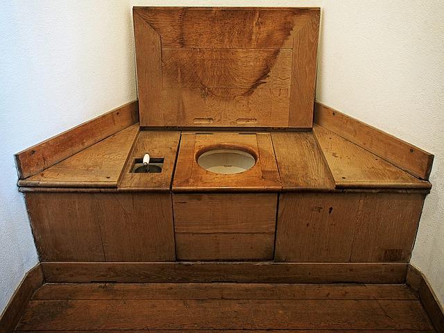 old-flush-toilet
