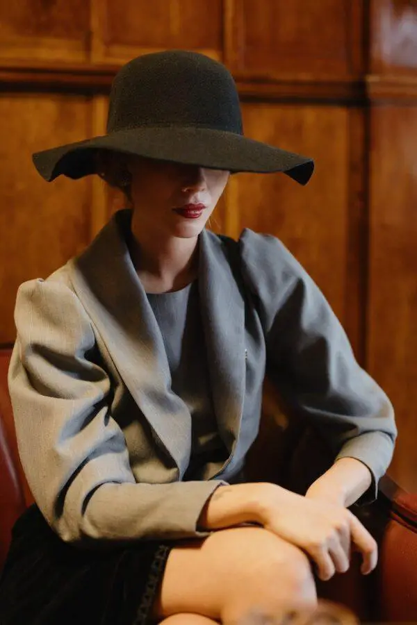 How to Be Sophisticated - 7 Tips To Be More Stylish And Sophisticated