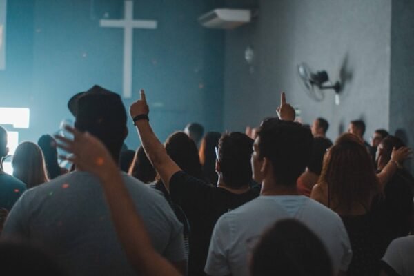 The Psychology Behind Cults: Could You Be Brainwashed?