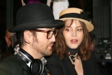 Parasocial Relationships: Why We Love Celebrities and Influencers